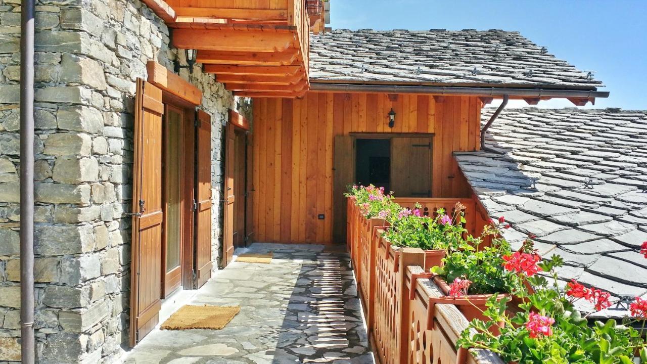 Bed and Breakfast Le Renard D'Introd Esterno foto