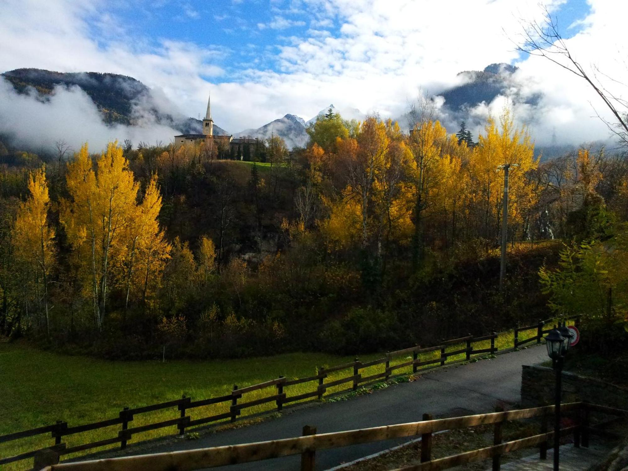Bed and Breakfast Le Renard D'Introd Esterno foto